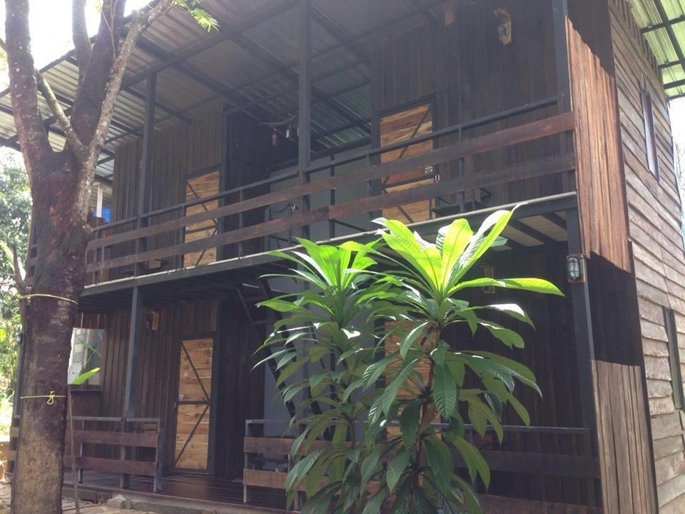 The Shadow House & Bar Hotel Ко Паям Екстериор снимка