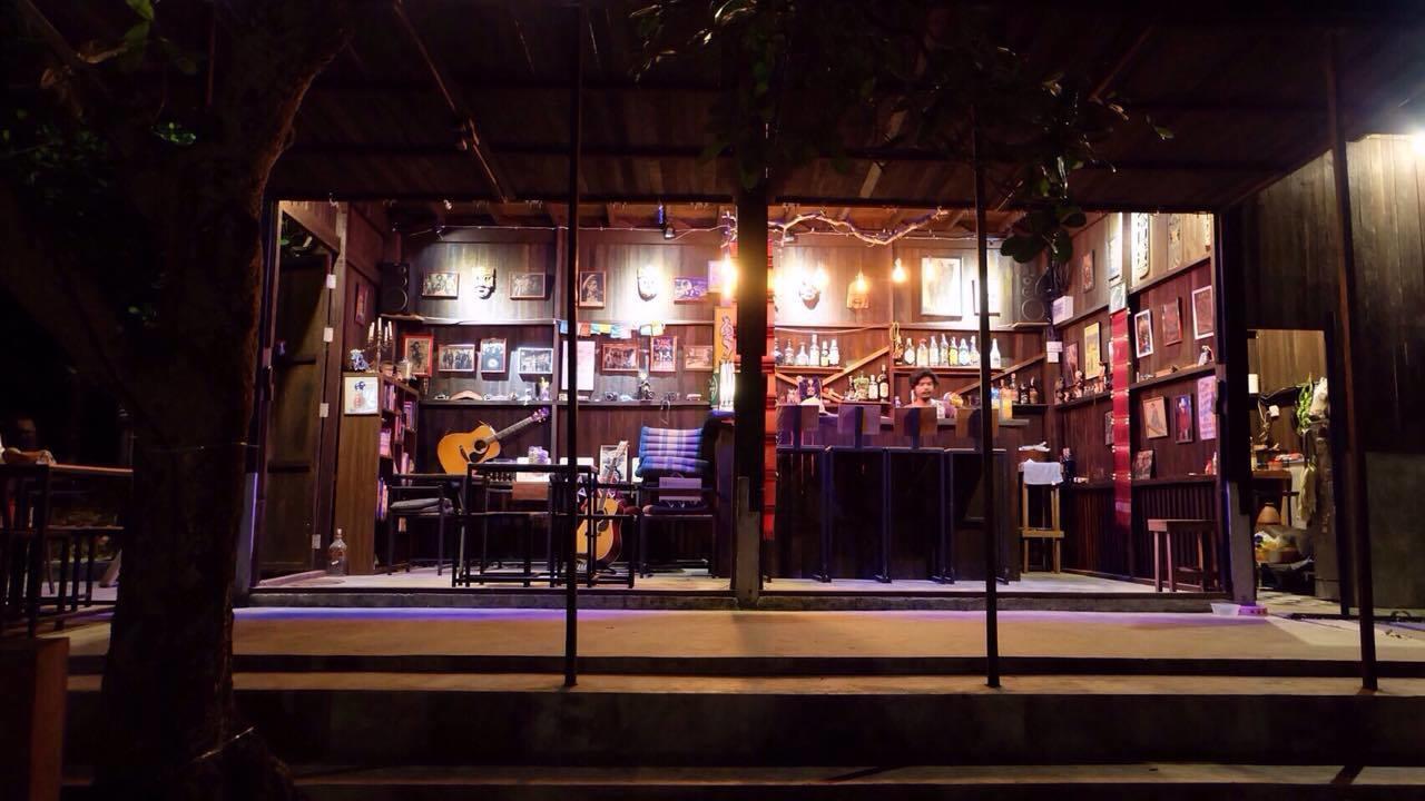 The Shadow House & Bar Hotel Ко Паям Екстериор снимка
